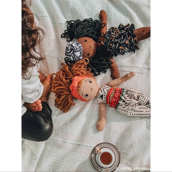 EXCLUSIVE HarperIman Rae 14” Plush Linen Doll - Picture 6 of 9